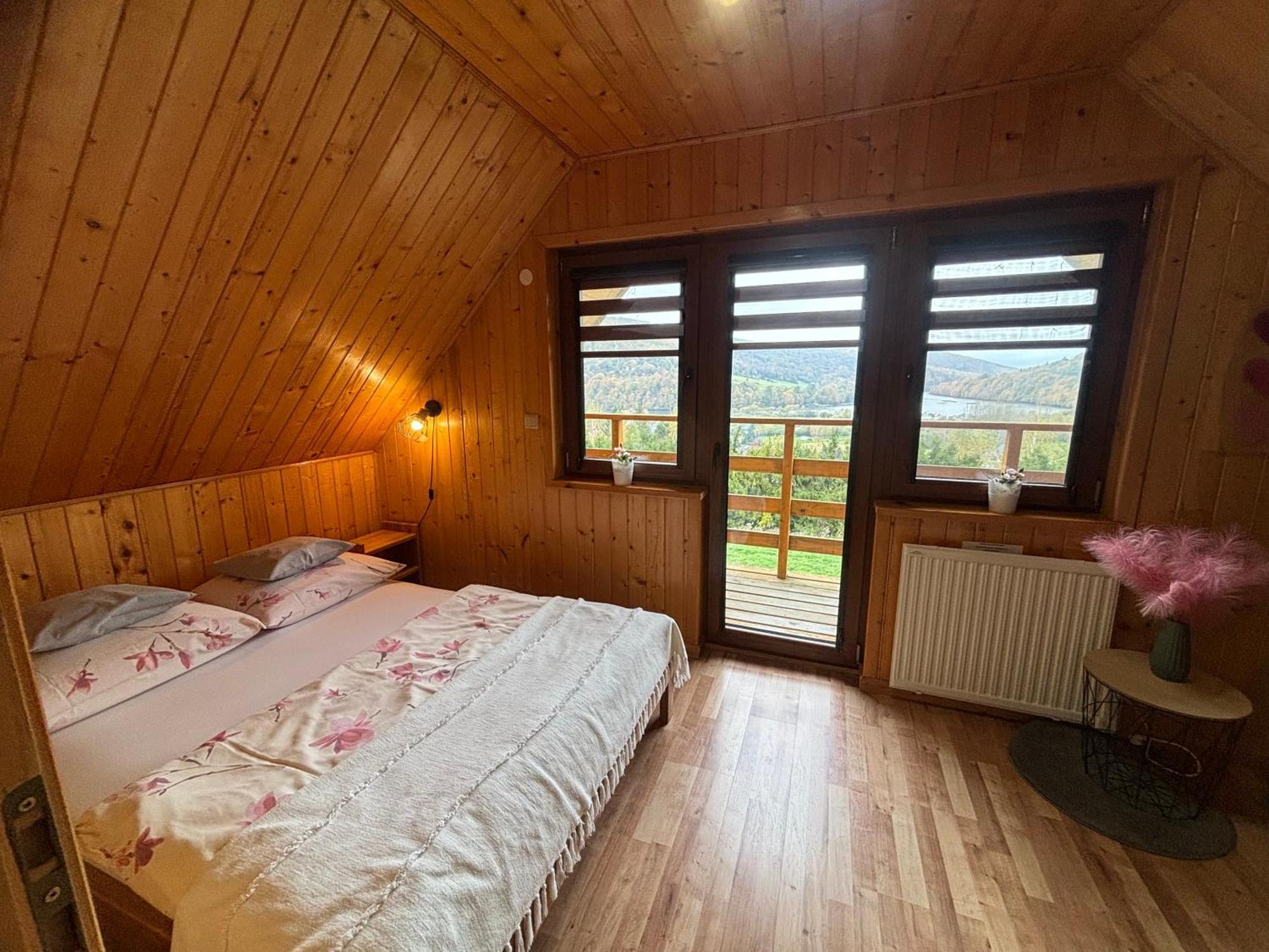 Chaty Na Cholewicy Domki Caloroczne Solina  Exteriér fotografie